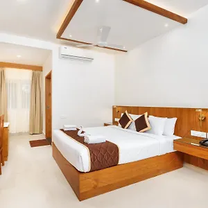 Lincoln Square 4* Теккади