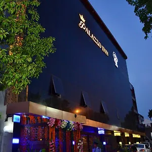 Palazzo 4* Нью-Дели