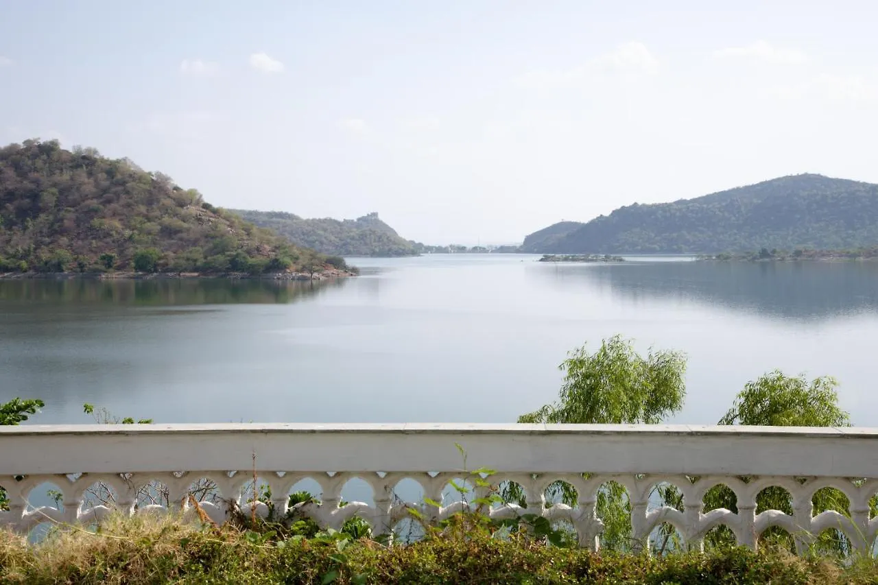 Jaisamand Island Resort Udaipur 4*,